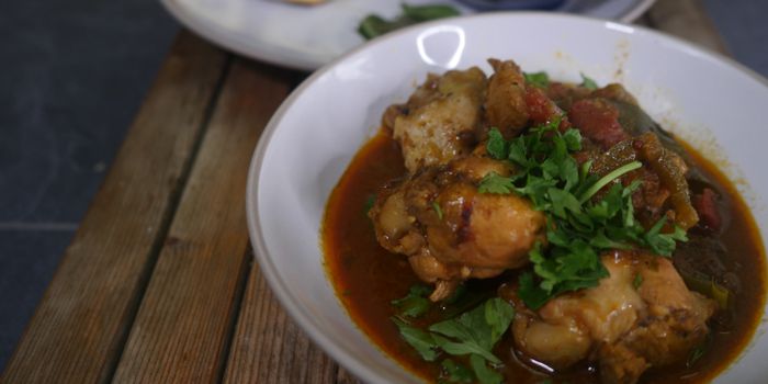 Sri Lankan Black Pepper Chicken Curry Recipe